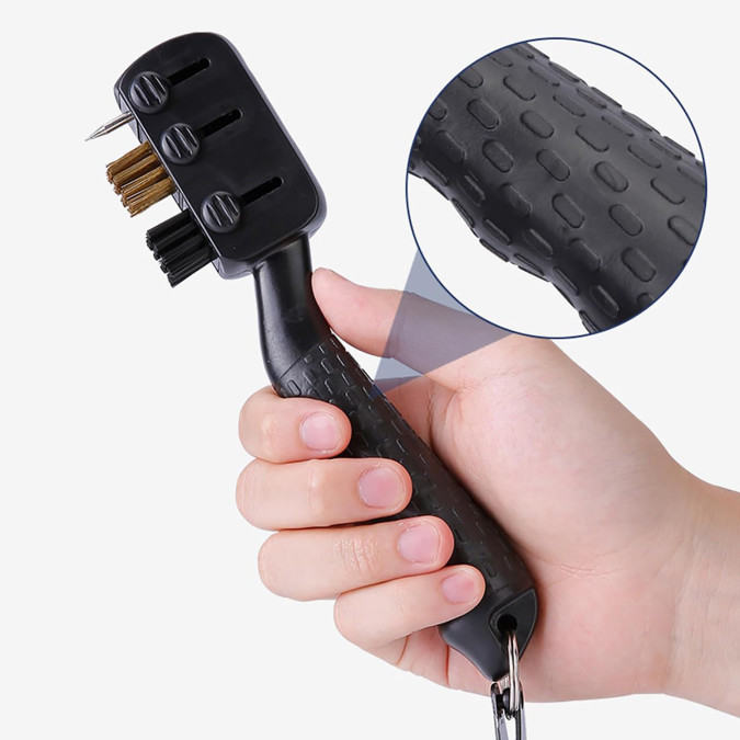 Щітка для чищення ключок для гольфу MARKSON GolfBrush з карабіном, чорна
