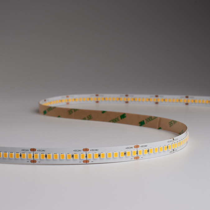 LED стрічка KLOODI KD2835-240-21.6W-4К-24V HE 21.6W 240LED 4000K 3000LM IP20 24V
